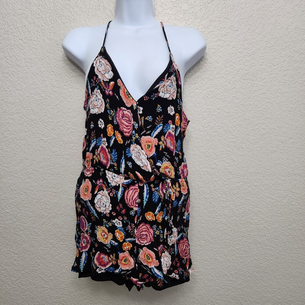 One Heart Clothing Black Multicolor Floral Spaghetti Straps Romper Medium Lined